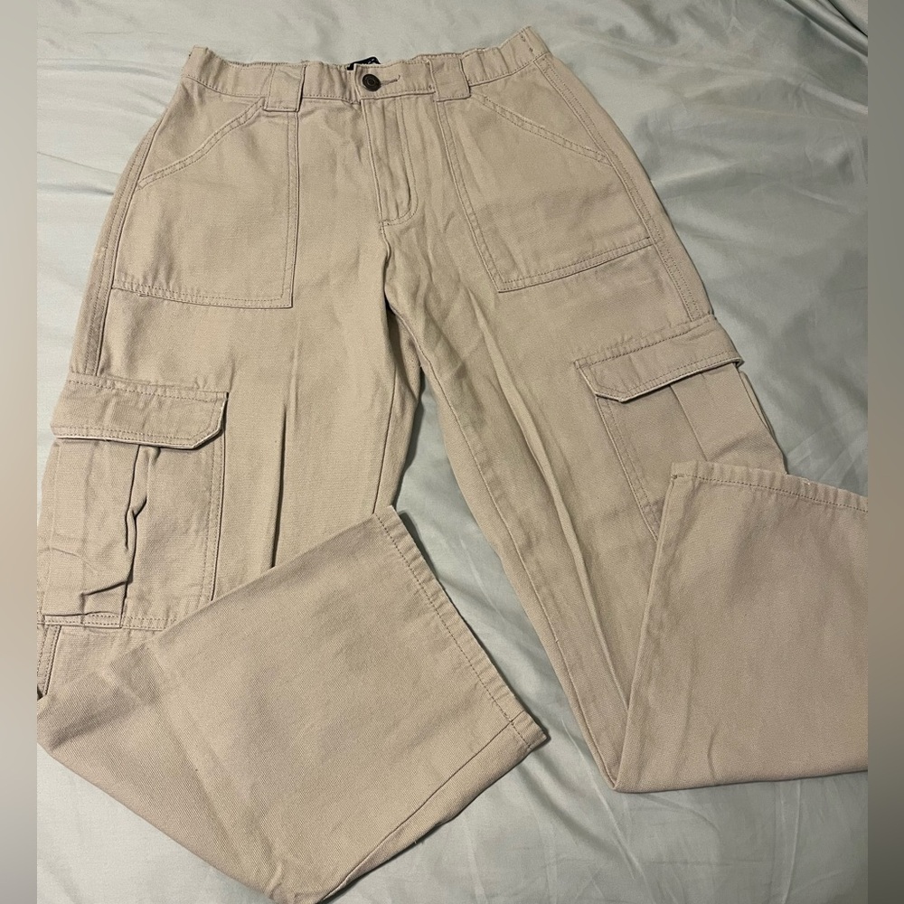 NWOT Aeropostale Sage Cargo Pants